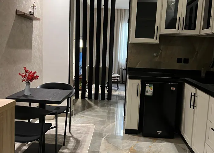 أستوديو غرفة و حمام وركن مطبخ Modern Studio In Riyadh