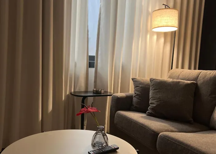أستوديو غرفة و حمام وركن مطبخ Modern Studio In Riyadh